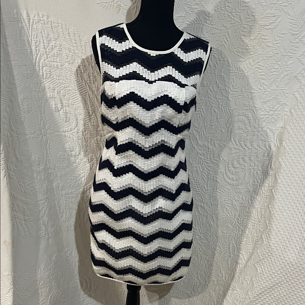 Milly Elegant Navy and‎ White Mini Dress, size 4